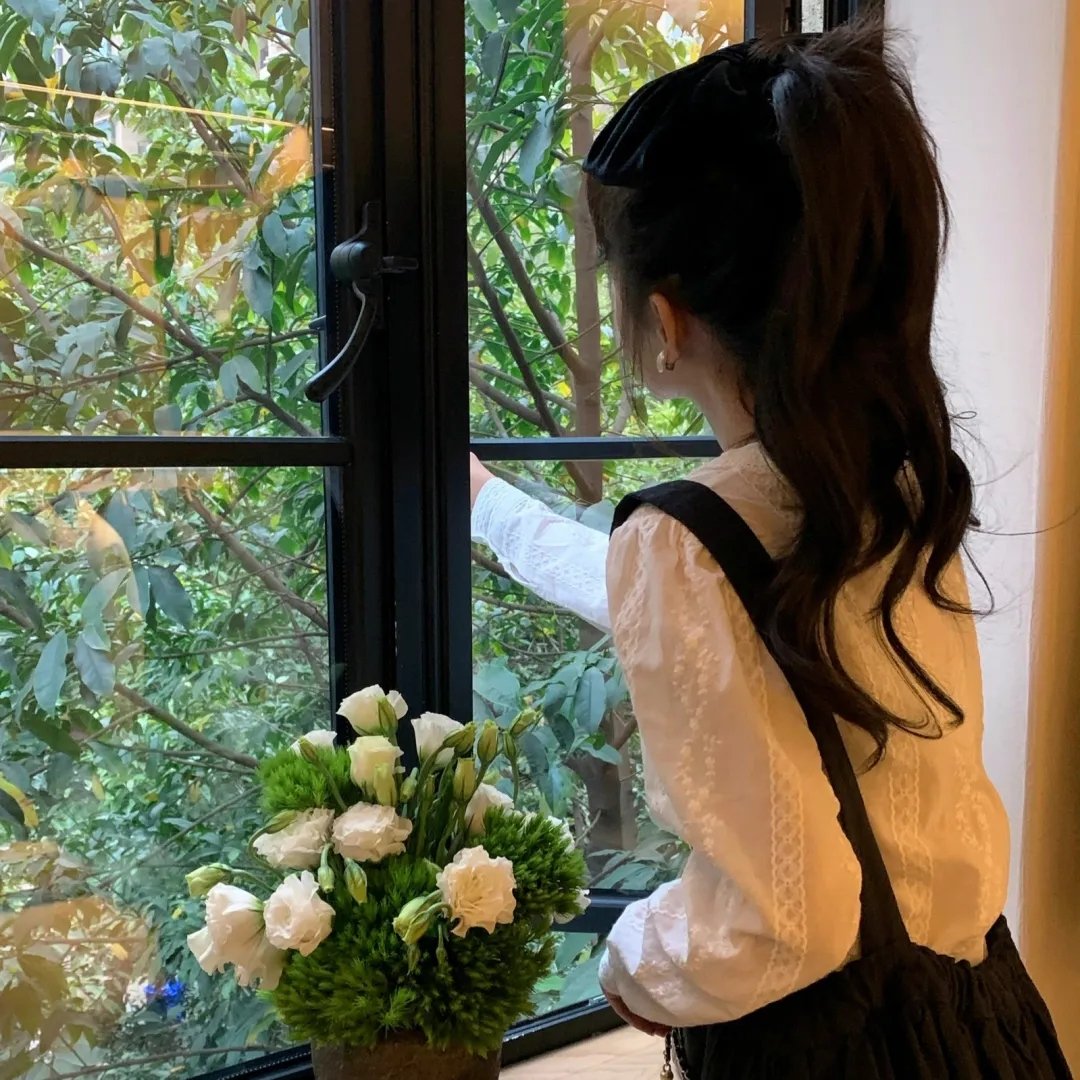 柏婷娜小姐国语